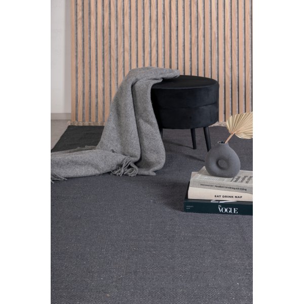 Patricia matto - Tummanharmaa Patricia matto - Tummanharmaa