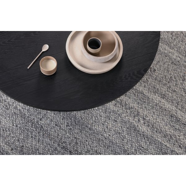 Allison-villamatto - Hopeanväristä villaa Allison-villamatto - Hopeanväristä villaa