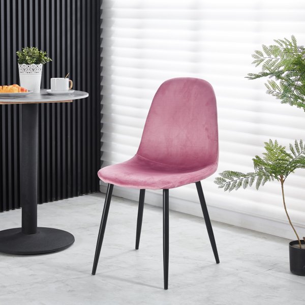 Seat ruokailuryhmä, ruokapöytä + 4kpl Carisma-samettituolia - Musta / koralli Seat ruokailuryhmä, ruokapöytä + 4kpl Carisma-samettituolia - Musta / koralli