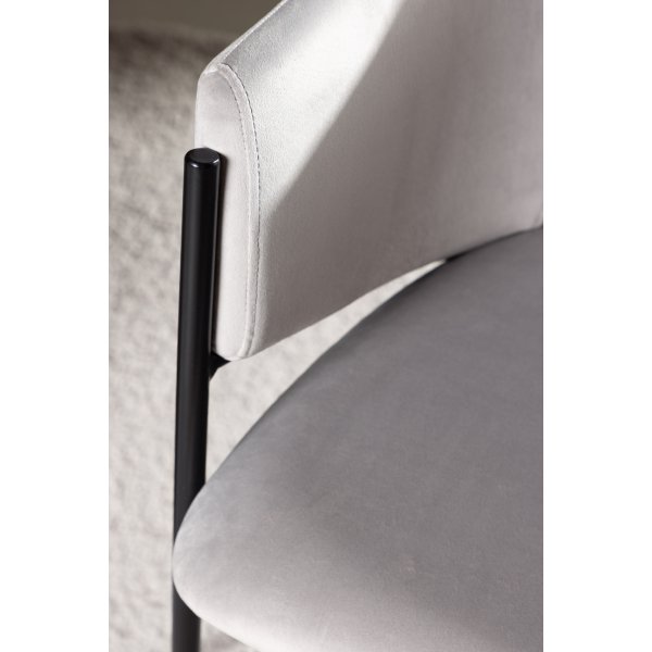 Evelina ruokatuoli - Harmaa sametti Evelina ruokatuoli - Harmaa sametti