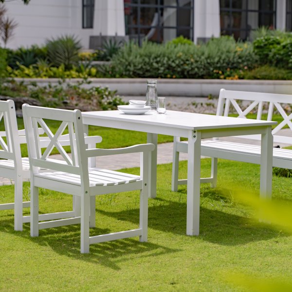 Europe-nojatuoli - Valkoinen + Huonekalujen tekstiilien puhdistus Europe-nojatuoli - Valkoinen + Huonekalujen tekstiilien puhdistus