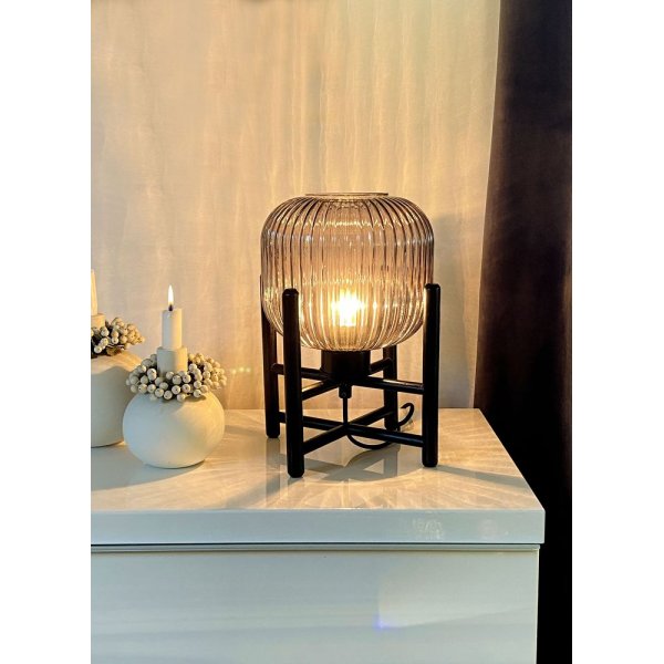 Vinda pöytävalaisin - Musta/savunharmaa Vinda pöytävalaisin - Musta/savunharmaa