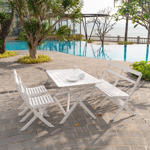 Ruokailuryhm� Knohult - Klassinen valkoinen