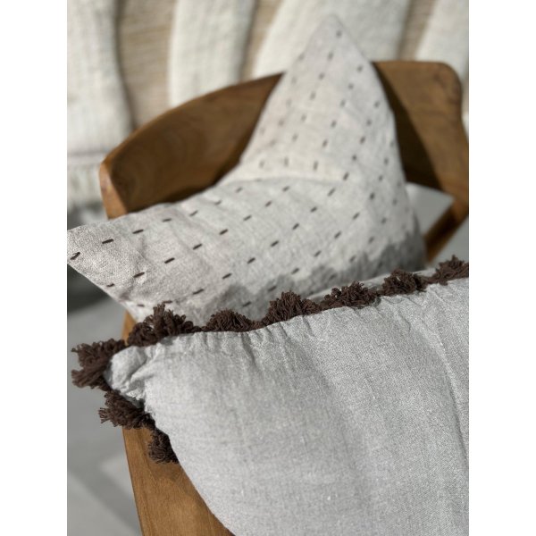 Ida tyynynpäällinen 40 x 60 cm - Tumma nougat Ida tyynynpäällinen 40 x 60 cm - Tumma nougat