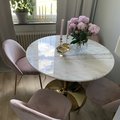 Asiakaskuva Plaza pyöreä ruokapöytä - Valkoinen marmori / messinki