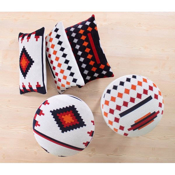 Farm Pouf - monivärinen Farm Pouf - monivärinen