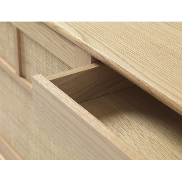 Yuma senkki öljyttyä tammea, rottinkiyksityiskohdat, liukuovet Yuma senkki öljyttyä tammea, rottinkiyksityiskohdat, liukuovet