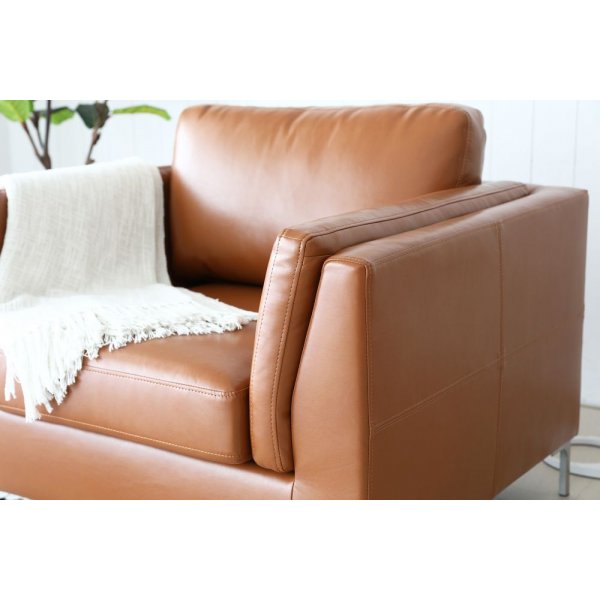 Nojatuoli konjakinvärinen keinonahka - Cansas + Huonekalujen puhdistus Nojatuoli konjakinvärinen keinonahka - Cansas + Huonekalujen puhdistus