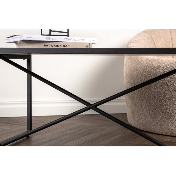 Pryor sohvapöytä 110 x 70 cm - Musta Pryor sohvapöytä 110 x 70 cm - Musta